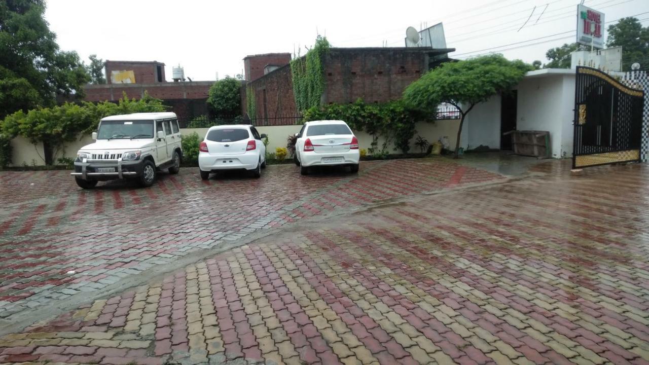 Hotel The Ideal Kushinagar Exterior foto